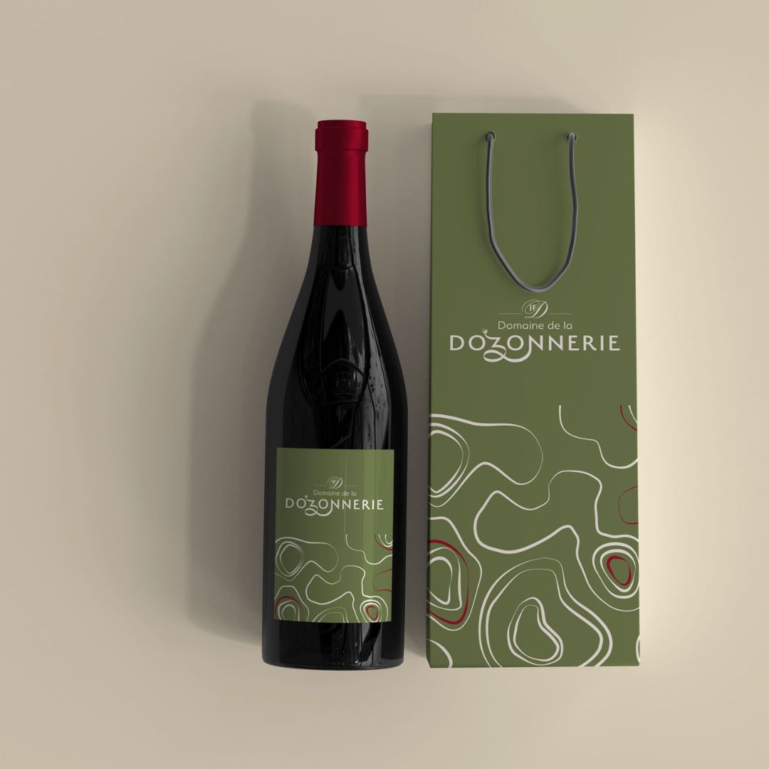 création étiquette bouteille de vin et packaging<br />
identité visuelle, marque, épicerie fine, packaging, design, logo, couleurs, typographie, valeurs, qualité, savoir-faire